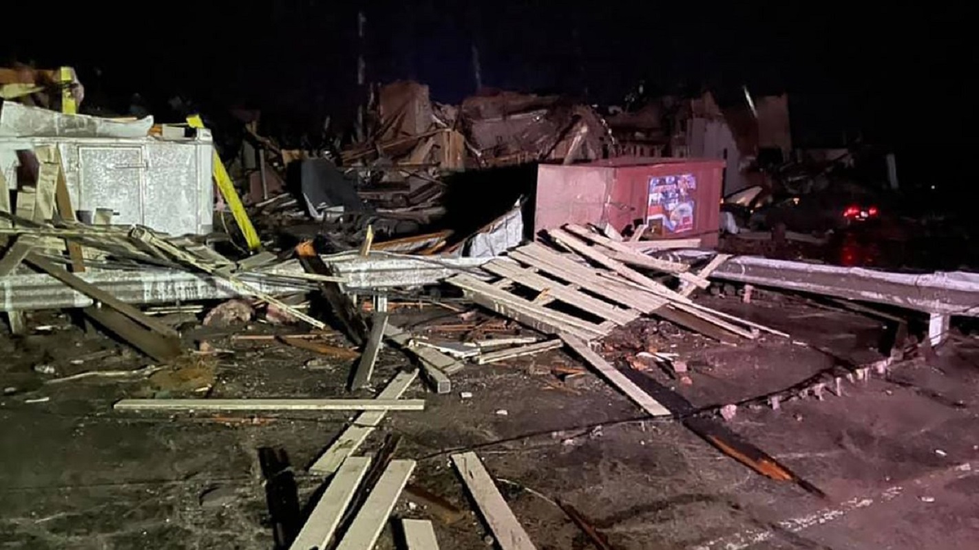 अमेरिकाको केन्टुकीमा आँधीका कारण मृत्यु हुनेको संख्या १०० पुग्यो