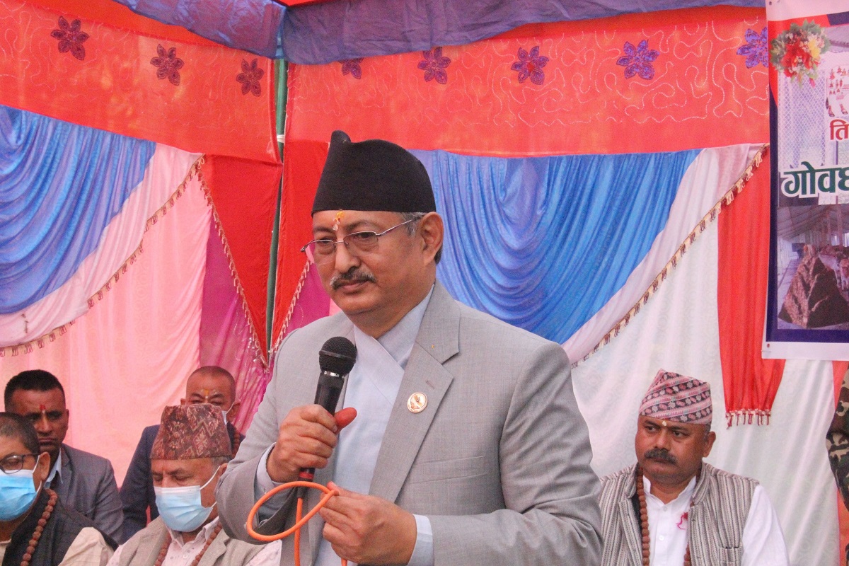 दाना पनि खाने, सवारी पनि बोक्ने बजेट ल्याएका छौं : गृहमन्त्री खाँण