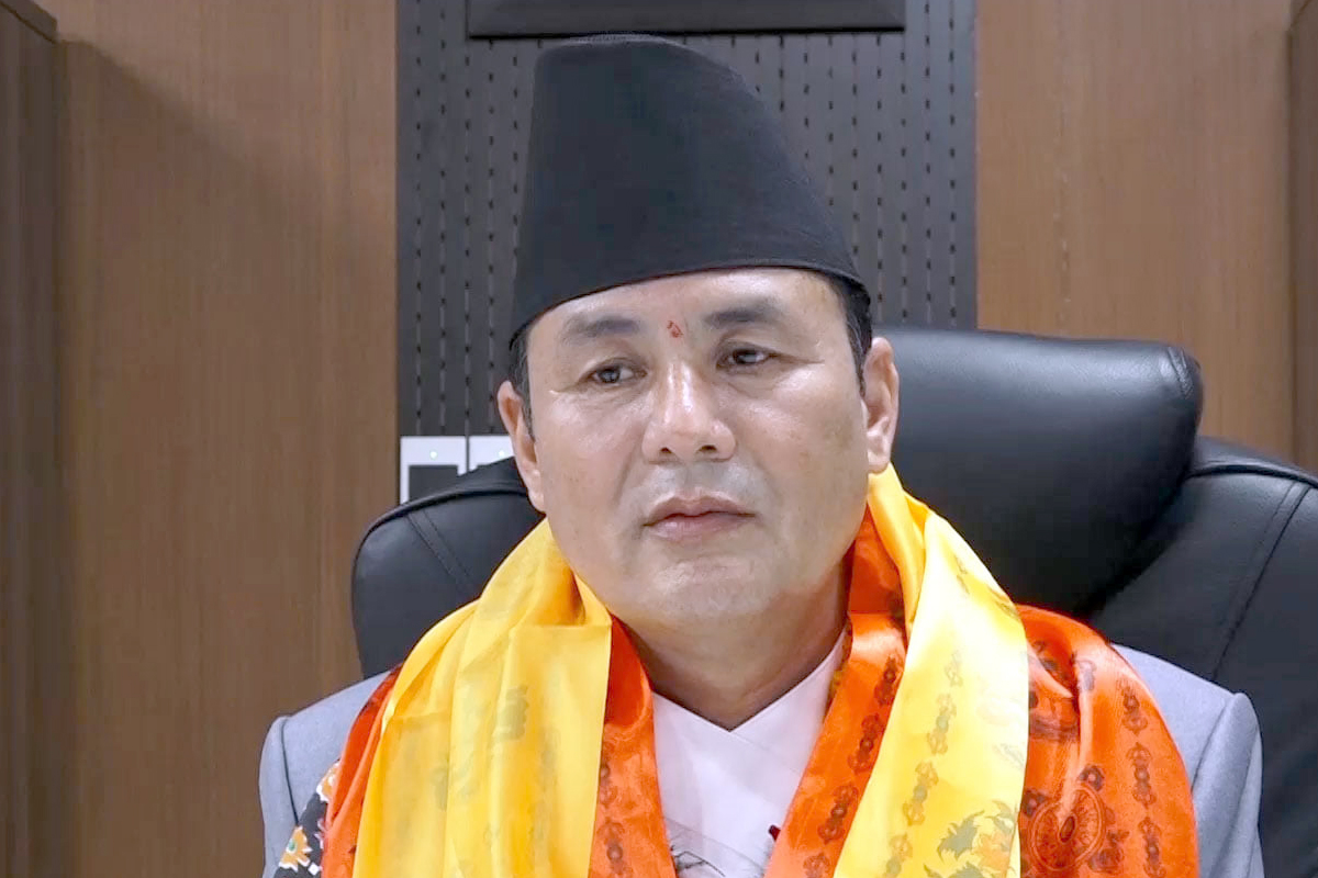 नियम विपरीत सरुवा गरेको भन्दै महान्यायाधिवक्ताविरुद्ध सर्वोच्चमा उजुरी