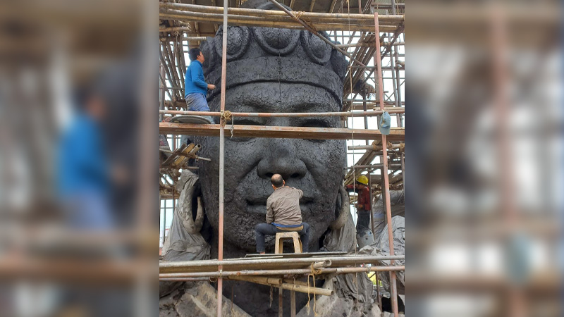 निर्माणाधीन किराँत राजा यलम्बरको शालिक