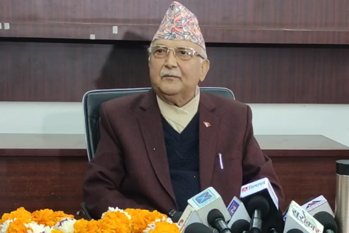 झापा पुगेका एमाले अध्यक्ष ओली अस्वस्थ
