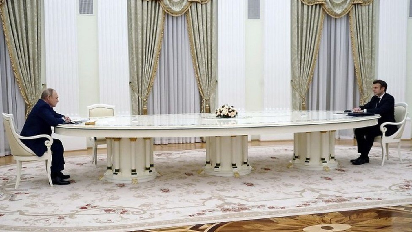 वार्ताको ढोका खुल्ला राख्न रुसलाई फ्रान्सेली राष्ट्रपतिको आग्रह