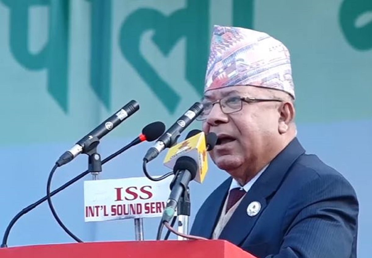 केही कमरेडले एमाले छोडेर नेकपा एसमा आउने कुरा गर्नुभएको छ : माधवकुमार नेपाल