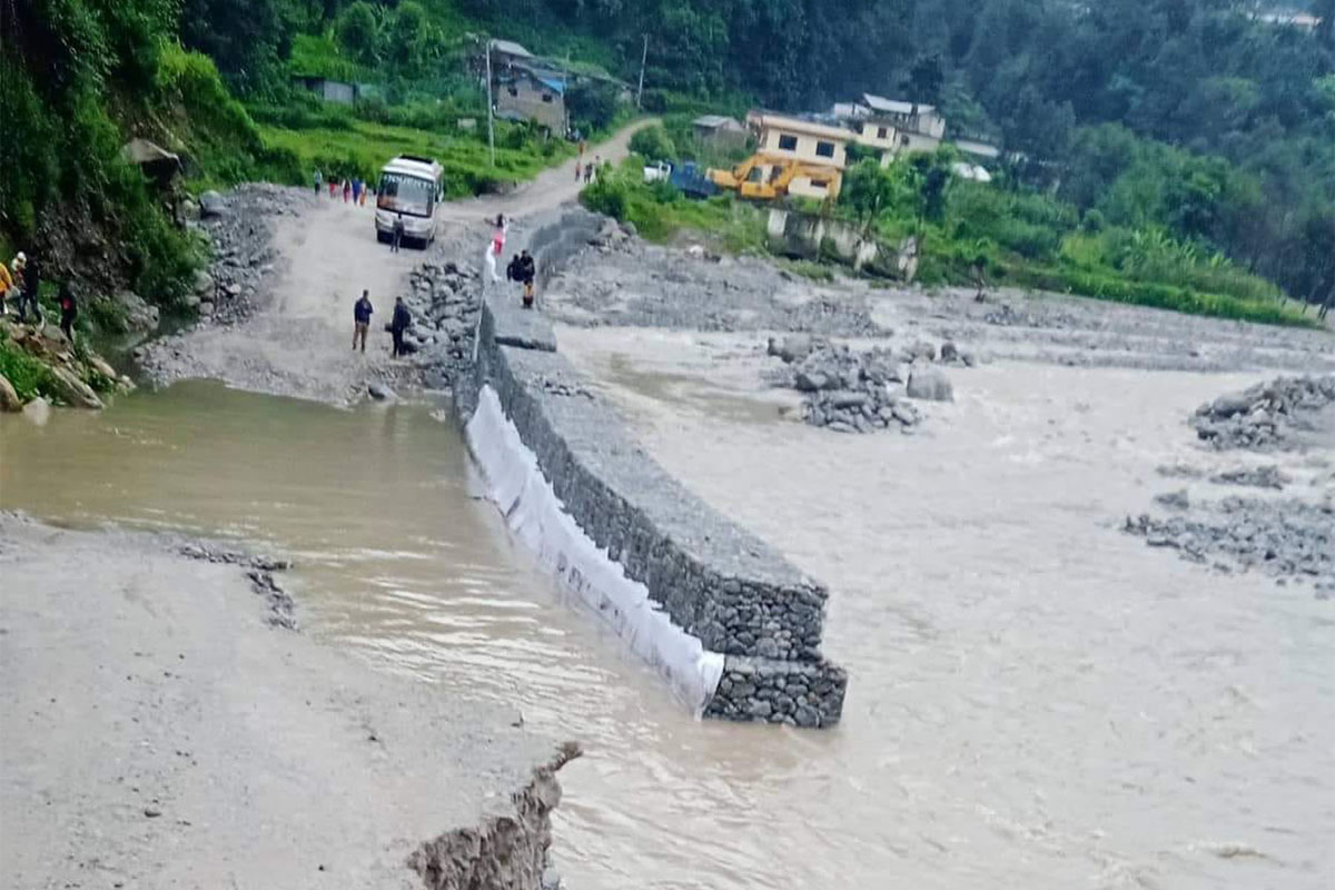 मेलम्ची बाढी प्रभावितका समस्या सुल्झाउन आग्रह