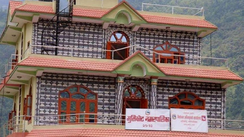 मुसिकोटमा कर्मचारी र जनप्रतिनिधिले छोराछोरीलाई सरकारी स्कुलमा पढाउनुपर्ने