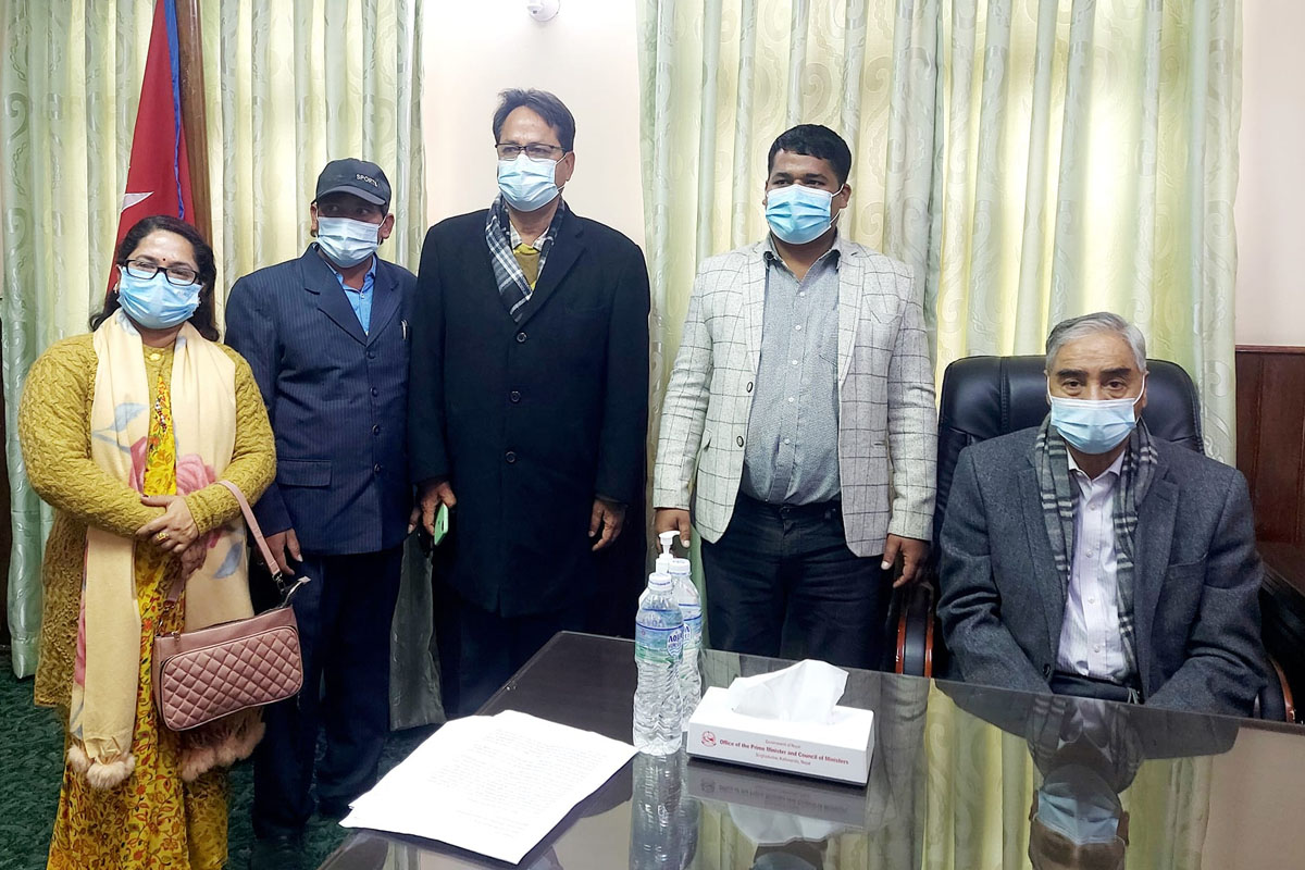एनपी साउदको टोलीलाई देउवाले भने- आरक्षपीडितको समस्या ७ दिनभित्रै समाधान हुन्छ