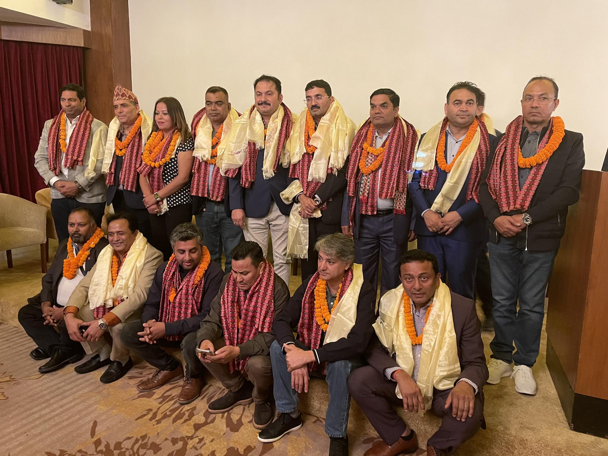 महाधिवेशन लगत्तै फुट्यो एनआरएनए