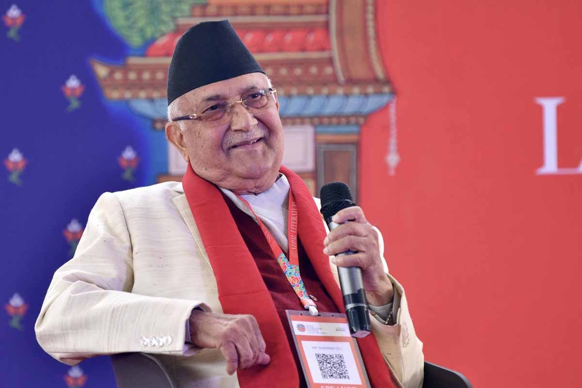 पोखरामा खुलेका ओली : सुनाए बच्चादेखि बूढो हुँदासम्मका अनेक किस्सा