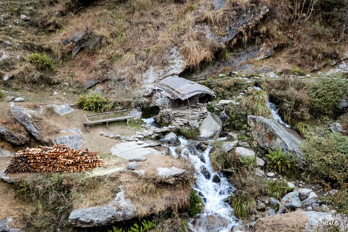 भोटखोलामा रहेको पानी घट्ट