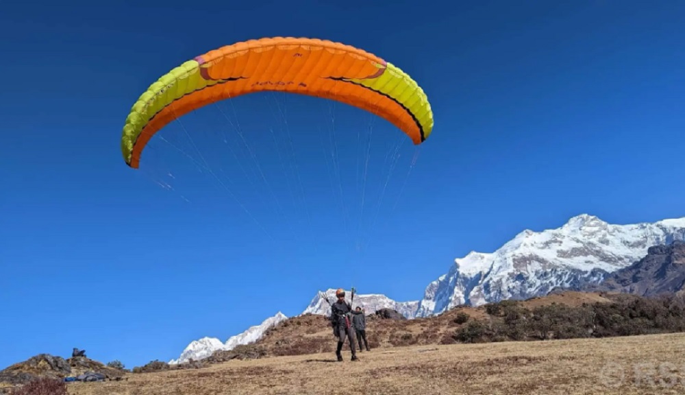 प्याराग्लाइडिङमा नयाँ रोजाइको गन्तव्य बन्न सक्छ धुलिखेल र फुल्चोकी