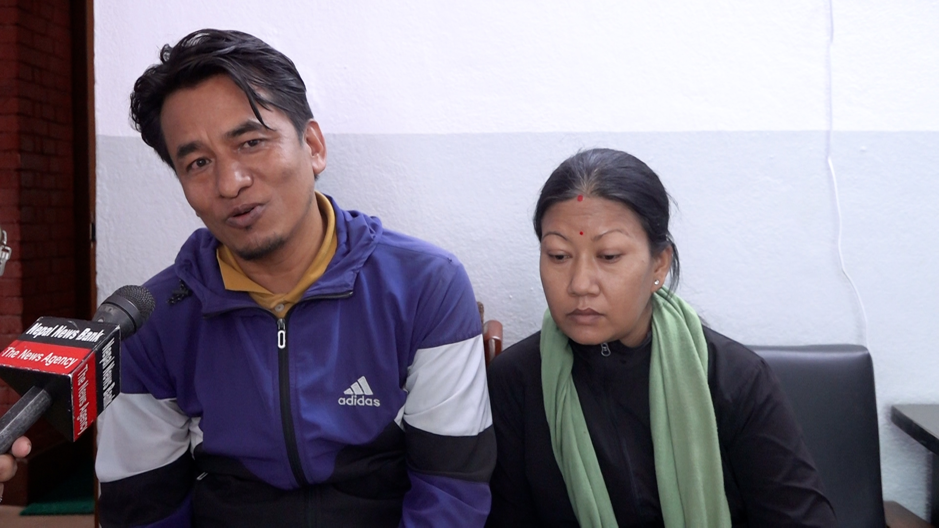 बाढीले उपचार गर्ने पैसा बगाएपछि बदलिएको राजकुमार दम्पत्तीको जिन्दगी [भिडियो]