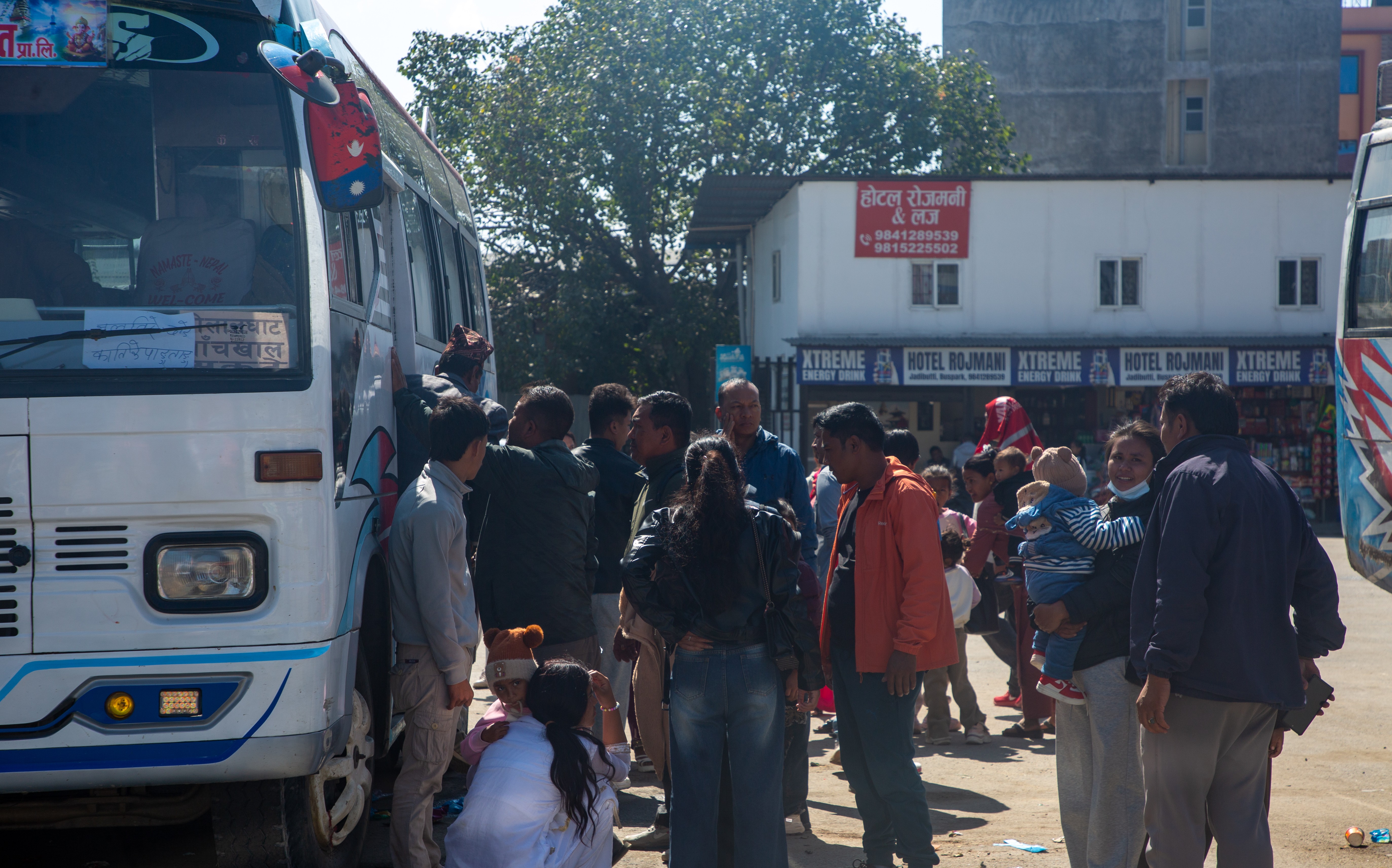 दशैँ मनाएर काठमाडौं फर्किनेहरूको चहलपहल  [भिडियो]