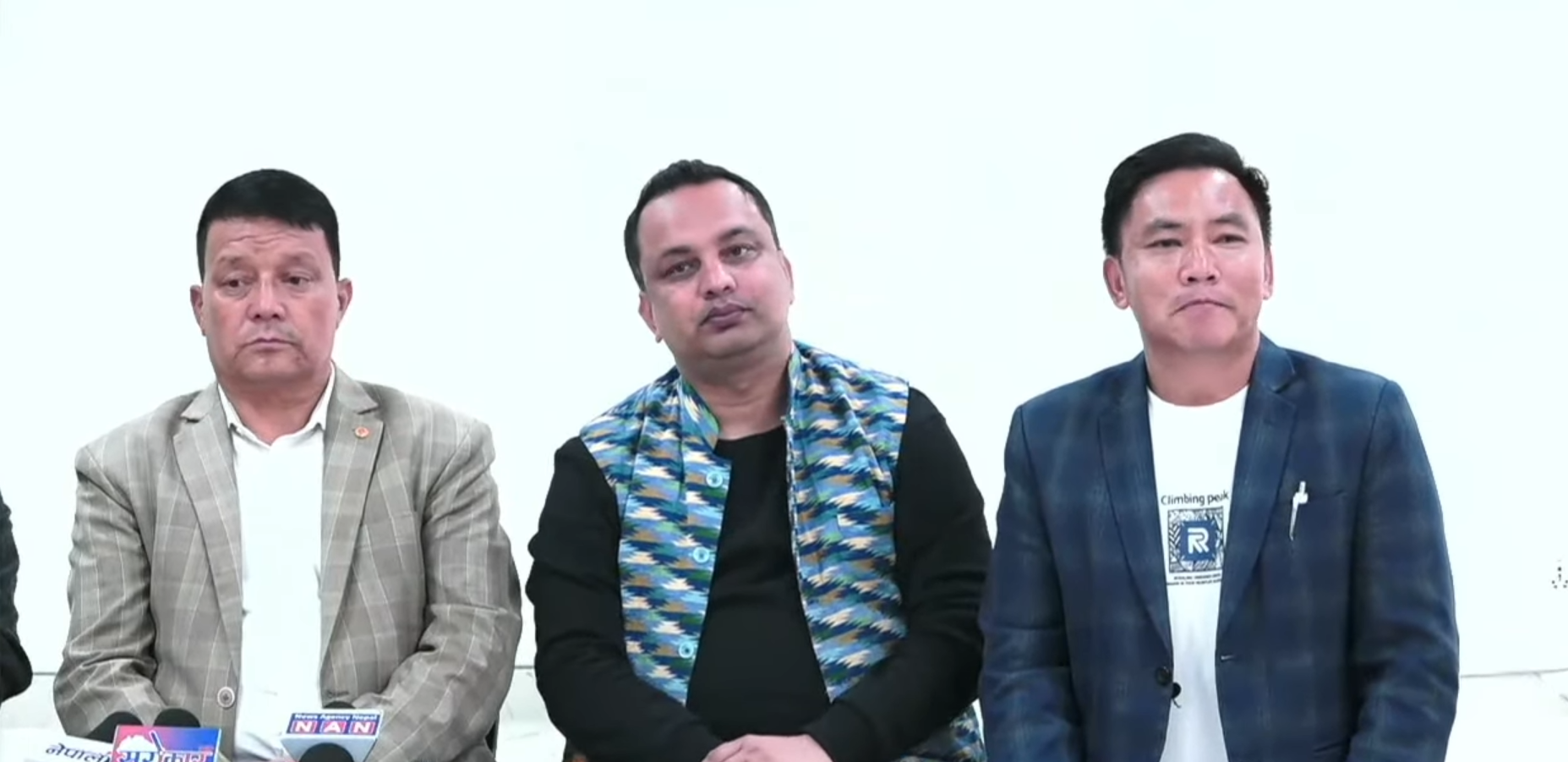 रास्वपा चुनाव भाँड्न खोज्दैछ : एमाले