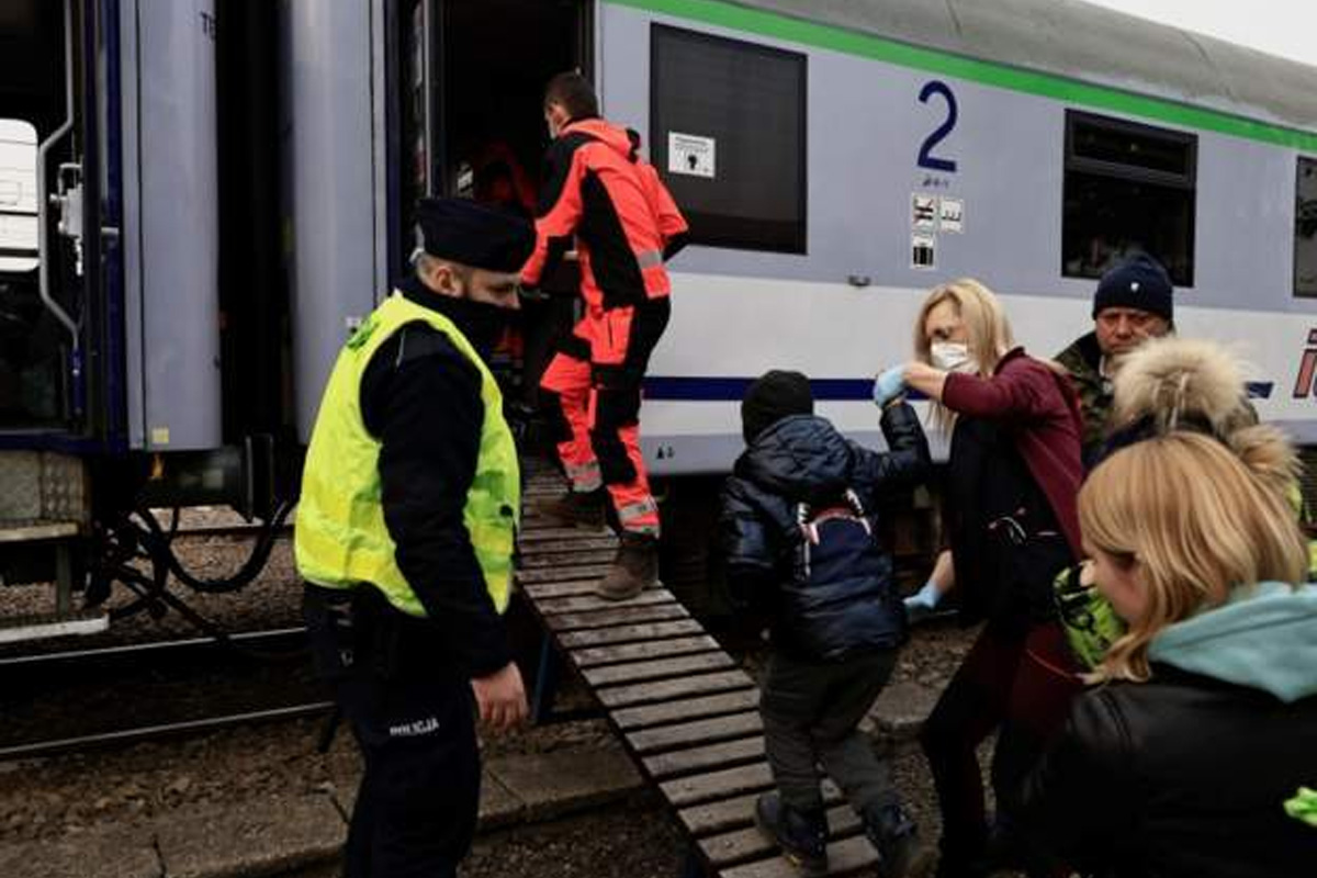 युद्ध सुरु भएपछि 'युक्रेनबाट २० लाख मानिस पोल्यान्डमा'