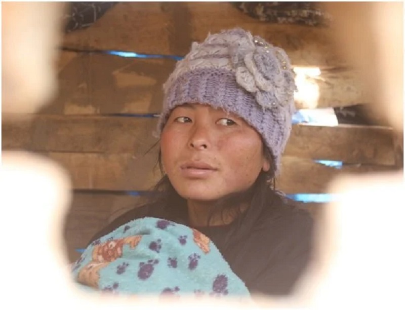 मानसिक रोगले ग्रसित फुरदिकुलाई उपचार गर्न खर्च अभाव