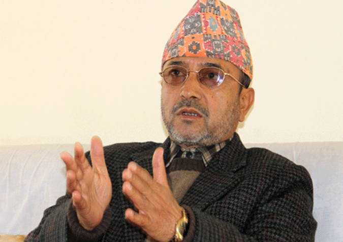 भूकम्पका घाइतेको उपचारमा कमी हुन नदिन उपप्रधानमन्त्री खड्काको निर्देशन
