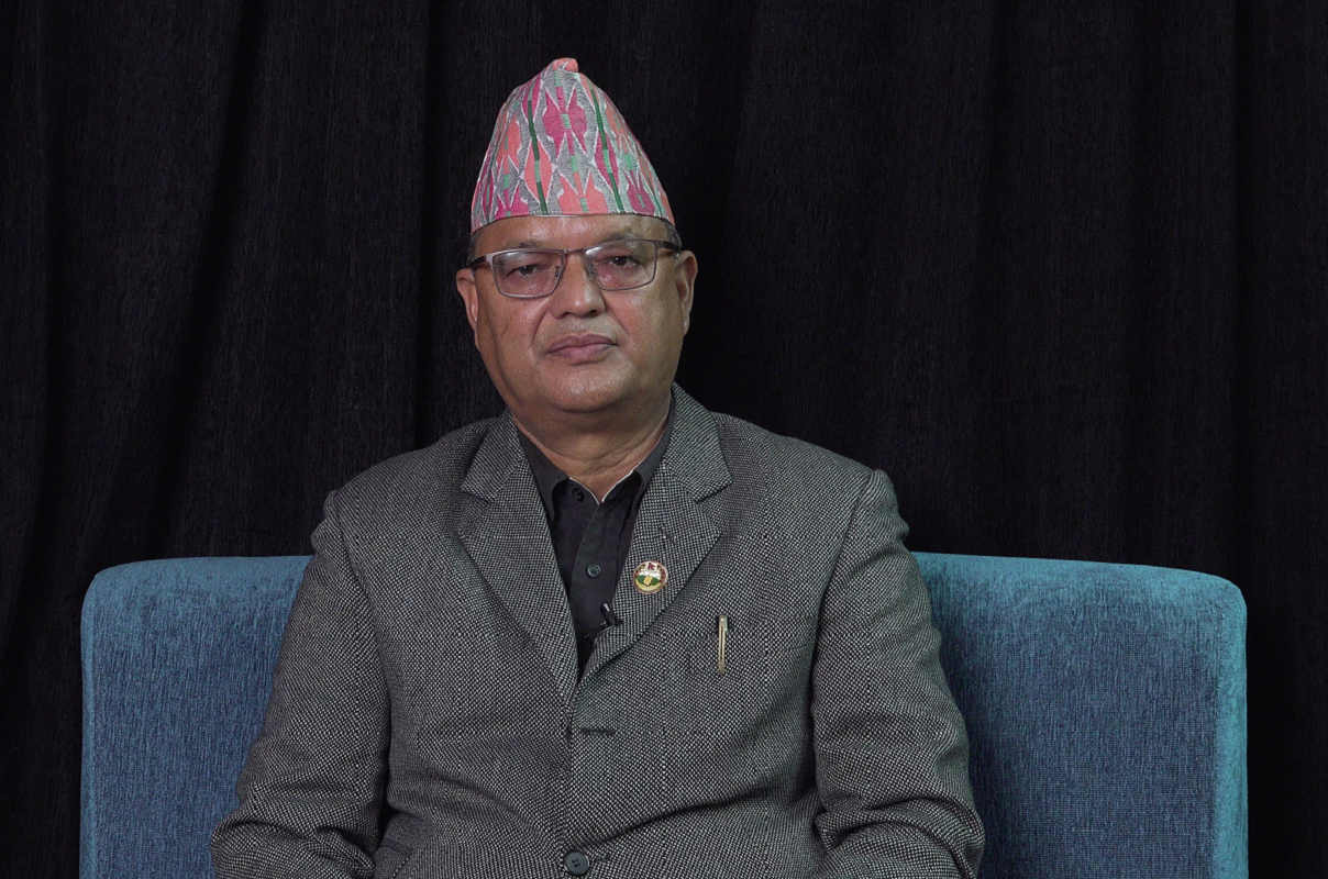 कांग्रेसलाई जीवन्त बनाउन केन्द्रीय सदस्यमा मेरो उम्मेदवारी : डा रणबहादुर रावल