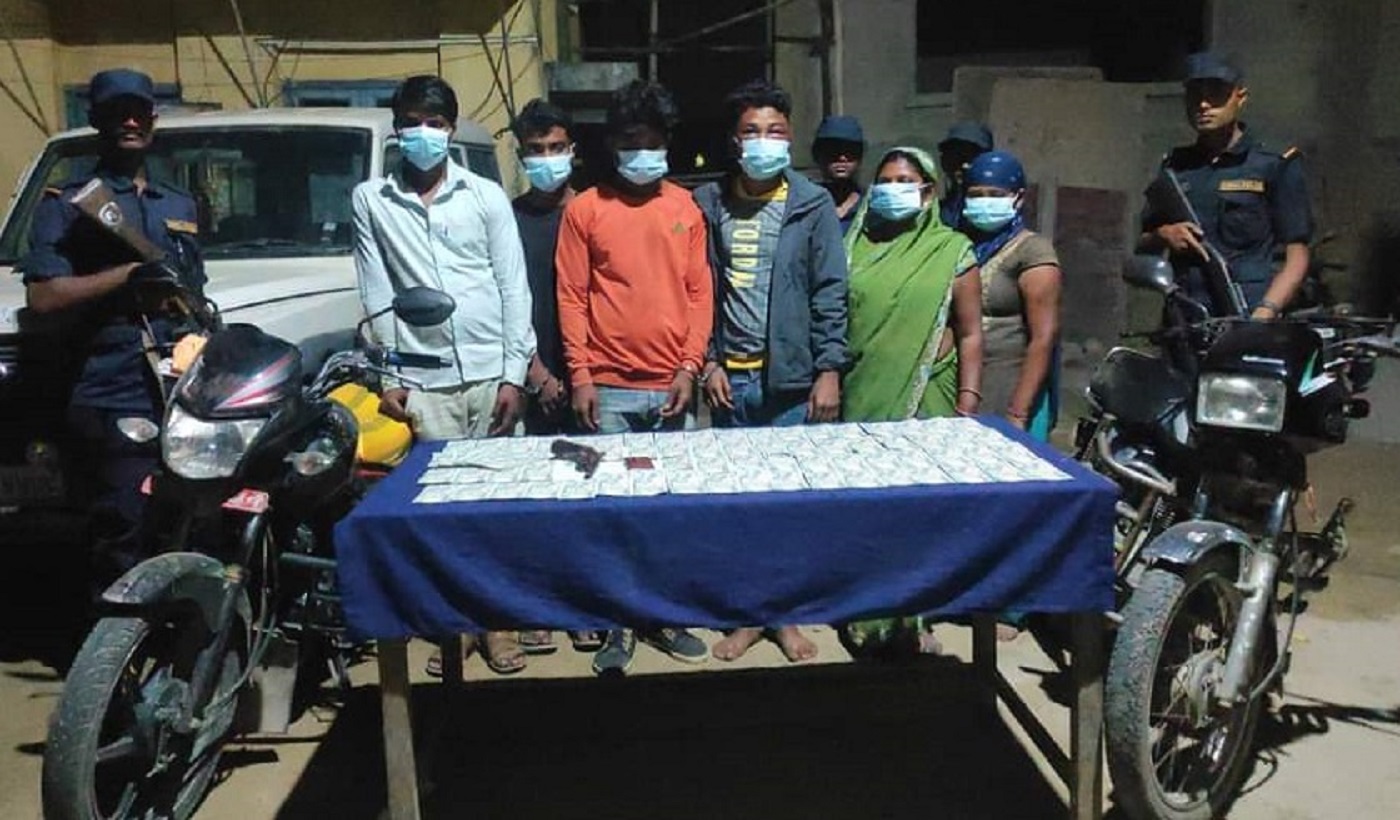 नक्कली नोट र हतियारसहित रौतहटबाट ६ जना पक्राउ