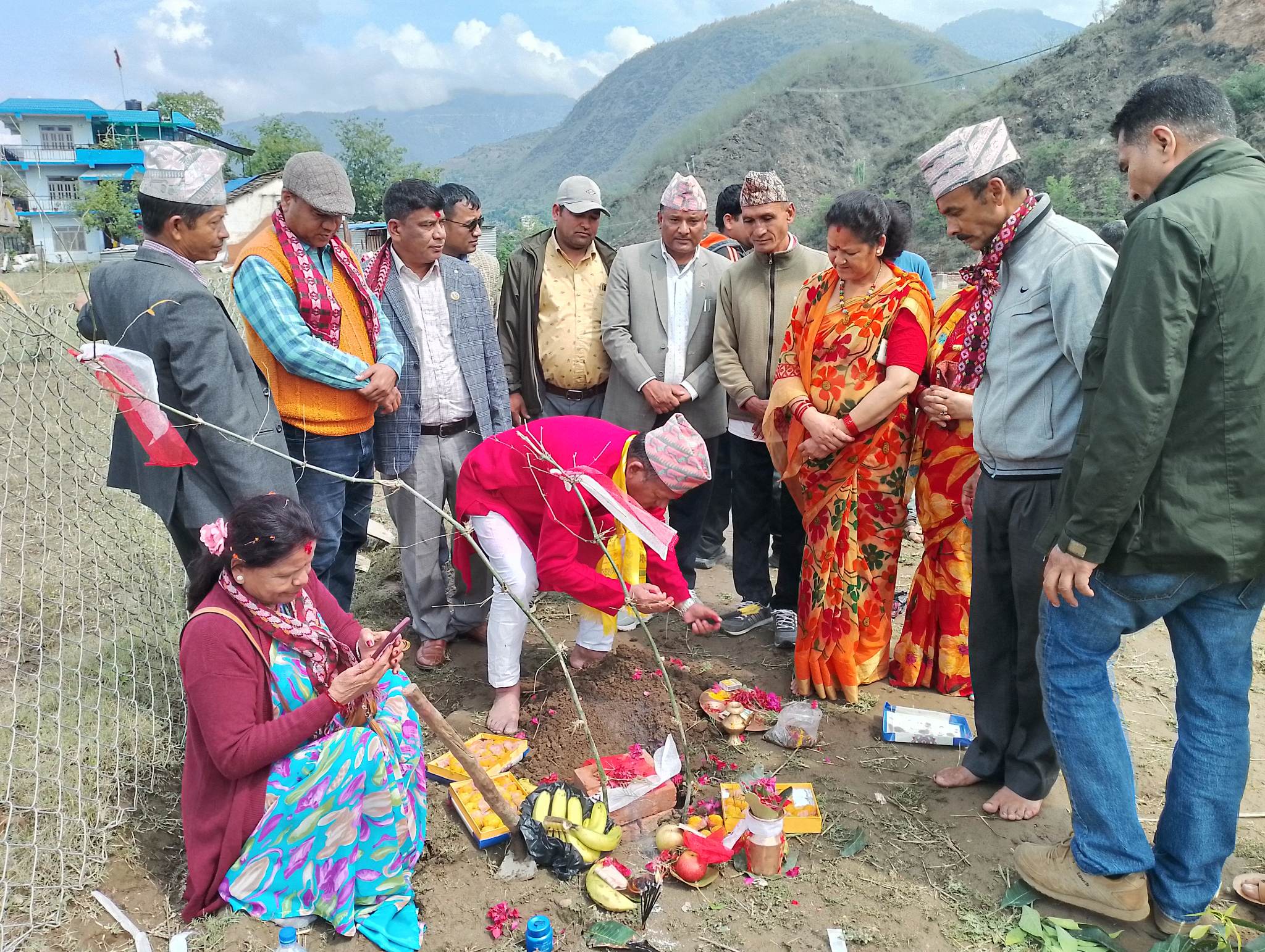 पूर्वमन्त्री ओझाको स्मृतिमा डोटीमा भवन निर्माण हुने
