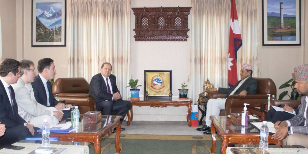 रुसमा फसेका नेपाली ल्याउन राजदूतमार्फत परराष्ट्रमन्त्रीको पहल