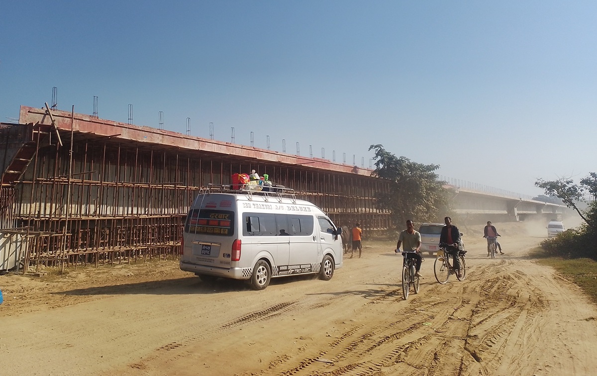 हुलाकी सडक पूर्वपश्चिम राजमार्गको विकल्प बन्दै