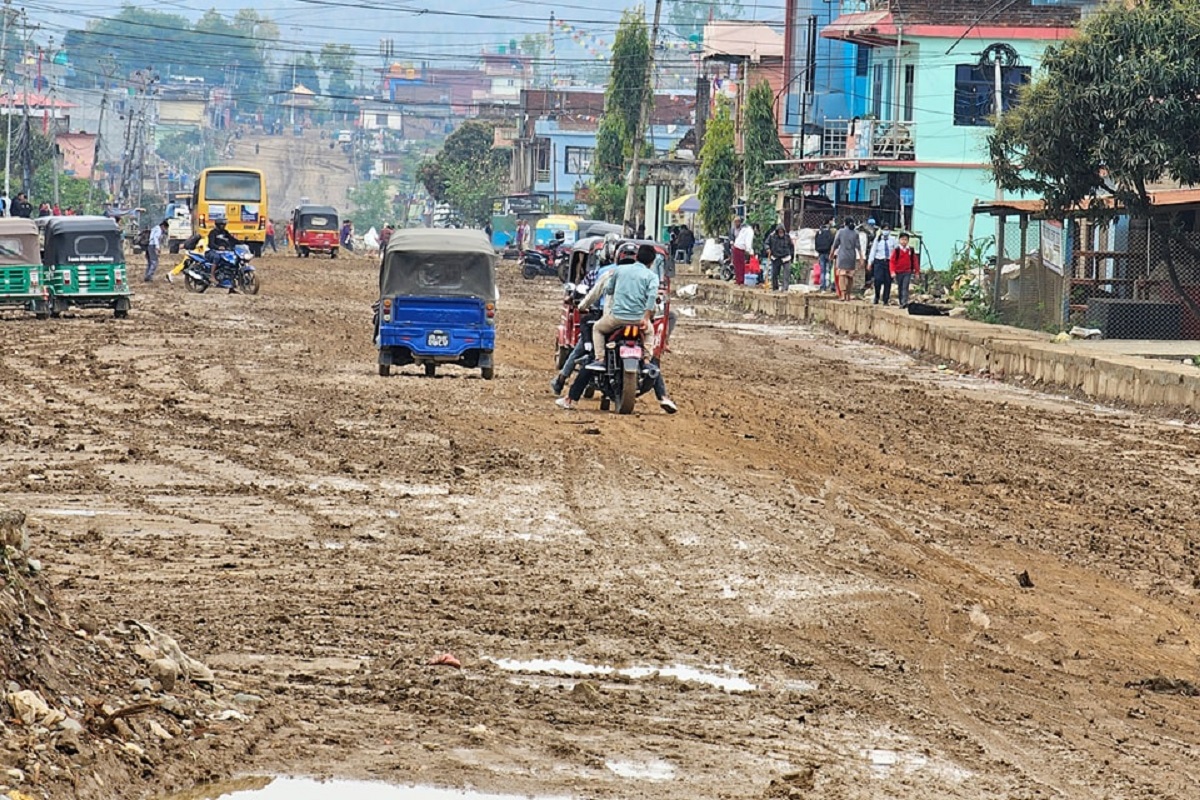 ठेकेदारको लापरवाहीले कर्णालीका दर्जनौं ठूला आयोजना अलपत्र