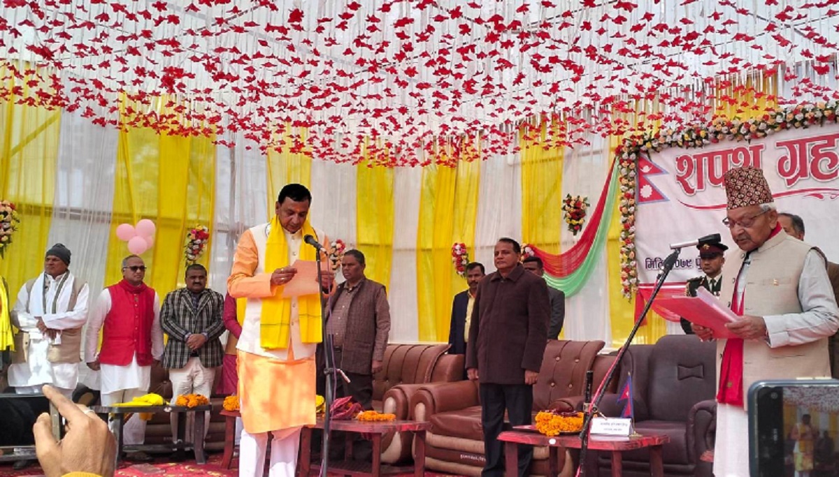 संघीयता गिज्याउँदै मधेसमा मन्त्रालय फुटाएर १४ मन्त्रीलाई भागबन्डा
