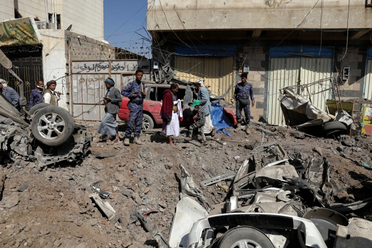 साउदी नेतृत्वको सेनाद्वारा यमनको राजधानीमा हवाई हमला