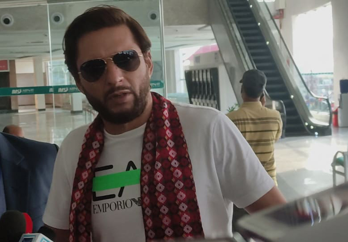 नेपाल आइपुगे पाकिस्तानी क्रिकेटर साहिद अफ्रिदी