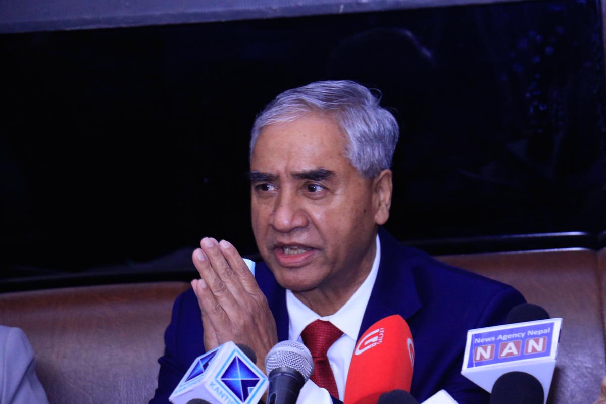 भूकम्प प्रभावितको उद्धारमा कुनै कसर बाँकी नराख्न प्रधानमन्त्रीको निर्देशन