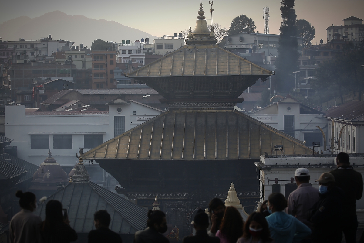 पशुपति क्षेत्रमा दर्शनार्थीको घुइँचो