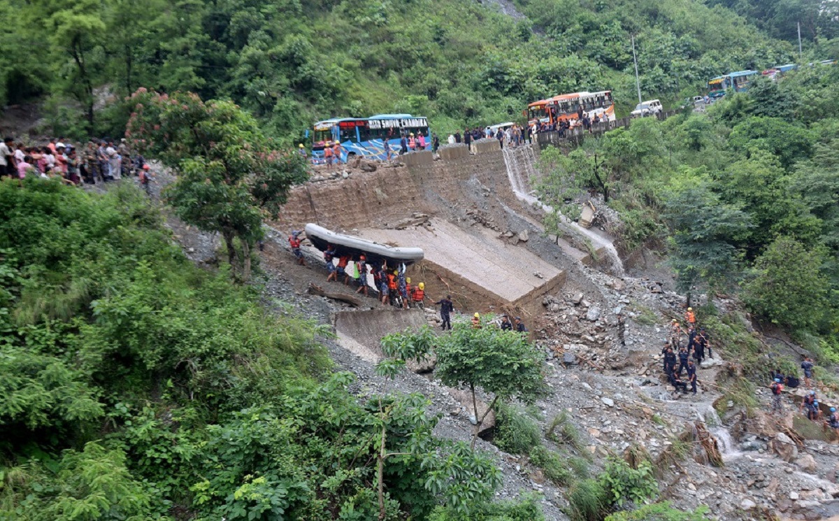 सिमलताल पहिरो : बेपत्तामध्ये नवलपुरमा नौवटा शव भेटिए