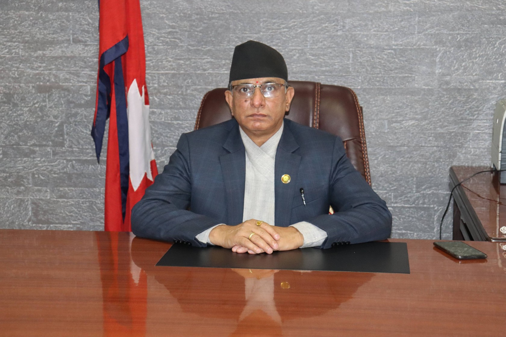 नेपालका ७० प्रतिशत कर्मचारीले काम नगर्ने देखिएको छ : महालेखापरीक्षक शर्मा