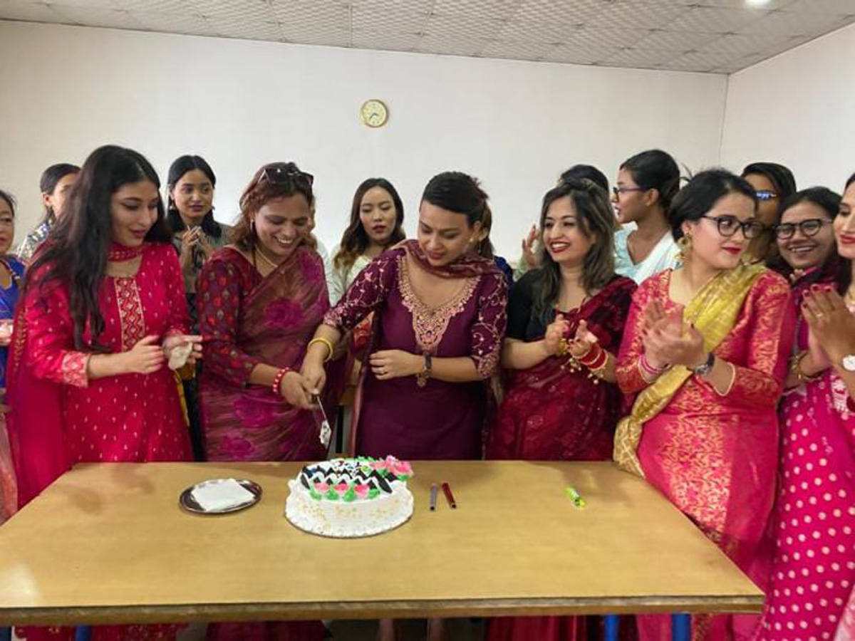 डीभी एजुकेसनमा तीज मिलन कार्यक्रम