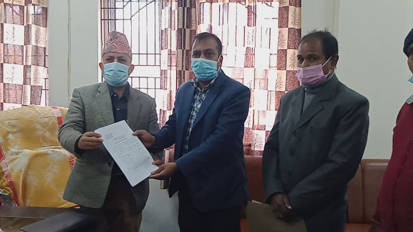 मन्त्री यादवलाई बर्खास्त गर्न माग गर्दै कांग्रेस नेता कर्णले दिए उजुरी