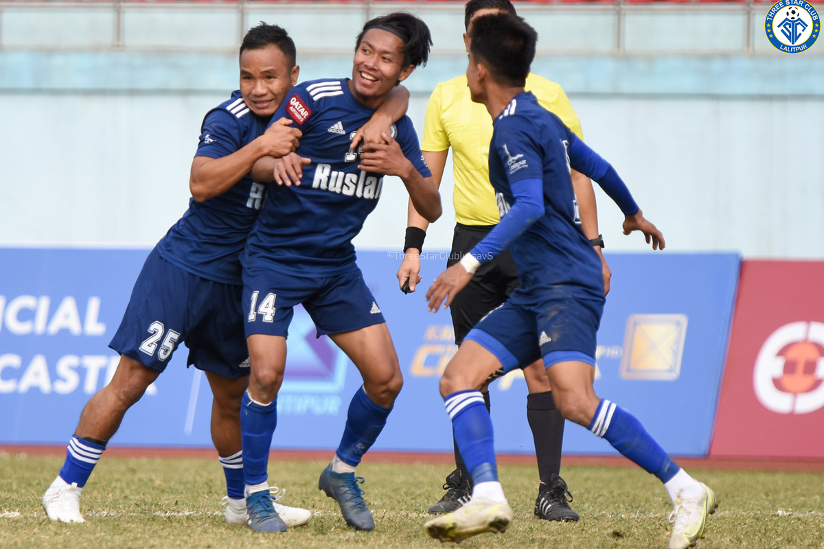 थ्रिस्टार र एपीएफ भिड्दै