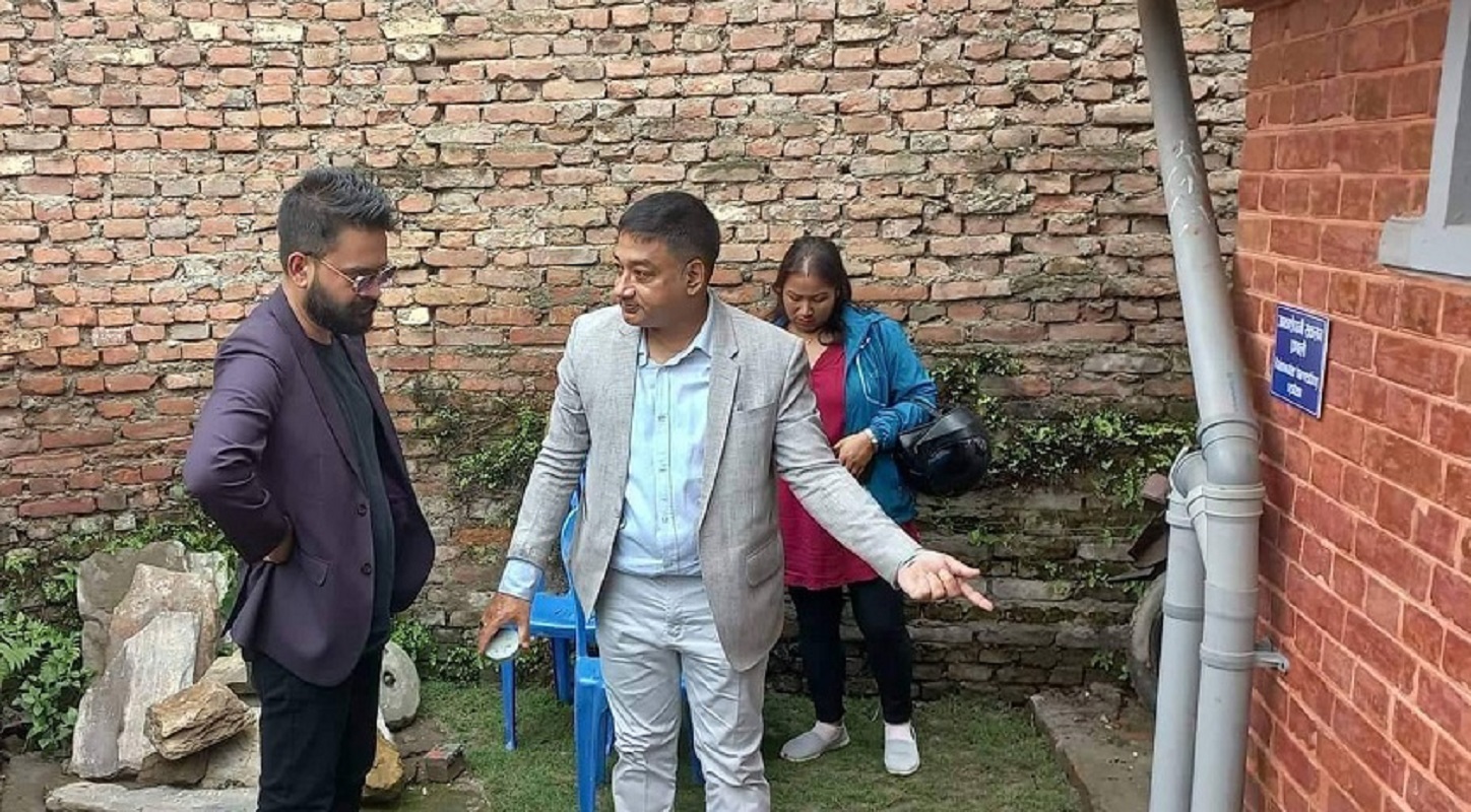 काठमाडौंमा रहेको २५ वर्ष पुरानो शौचालय पुनः निर्माण