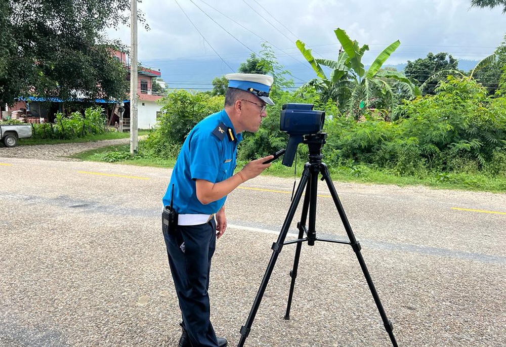 सवारी कारबाहीबाट चार करोड ४१ लाख राजस्व संकलन - nepalsamaya.com