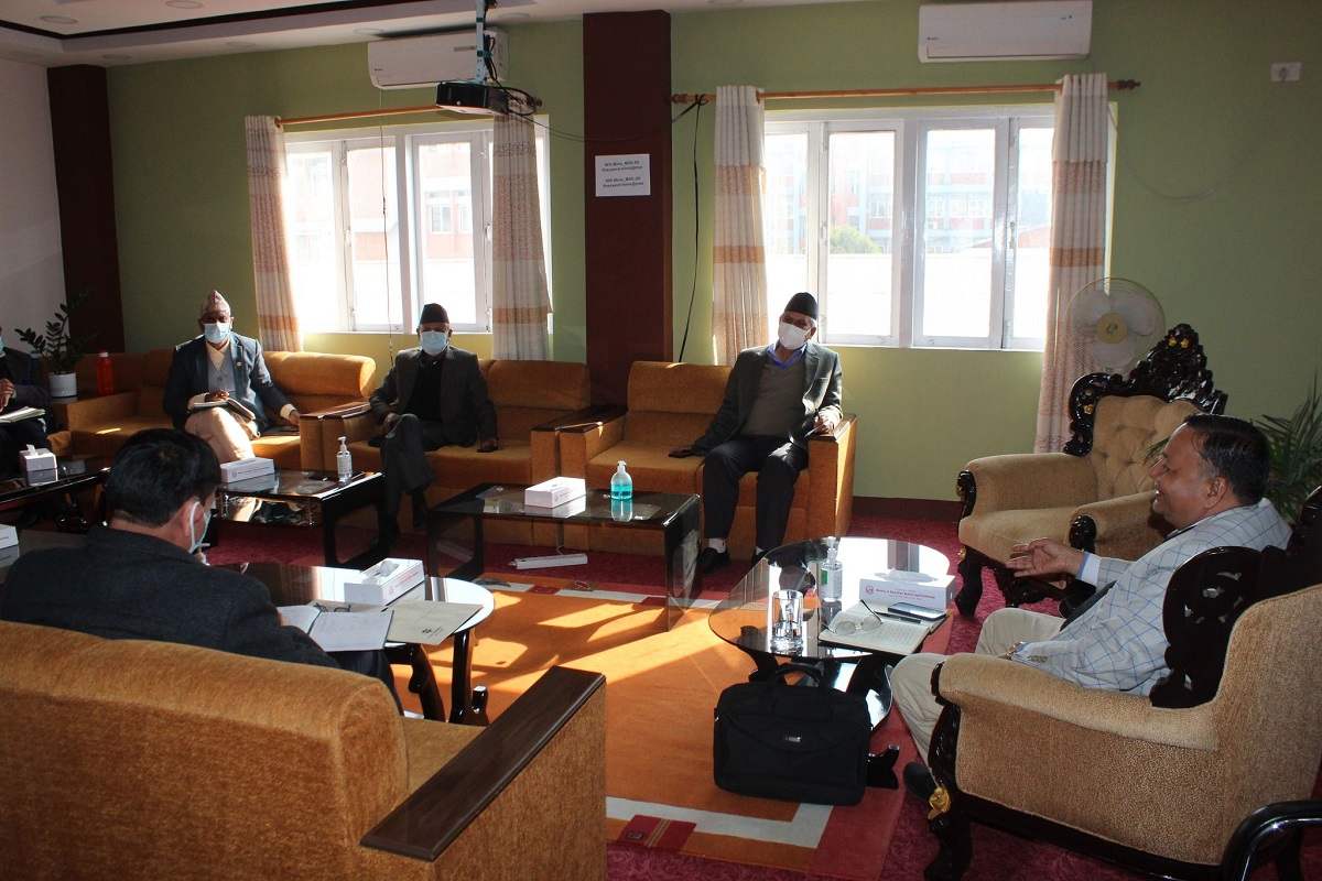 शिक्षामन्त्रीले मागे विश्वविद्यालय सुधार योजना, सरकारले सुरक्षा नदिएको उपकुलपतिको गुनासो