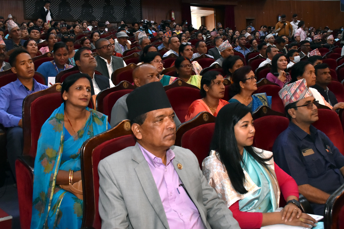 एमालेबाट निर्वाचित जनप्रतिनिधिले जारी गरे २० बुँदे संकल्प [पूर्णपाठसहित]