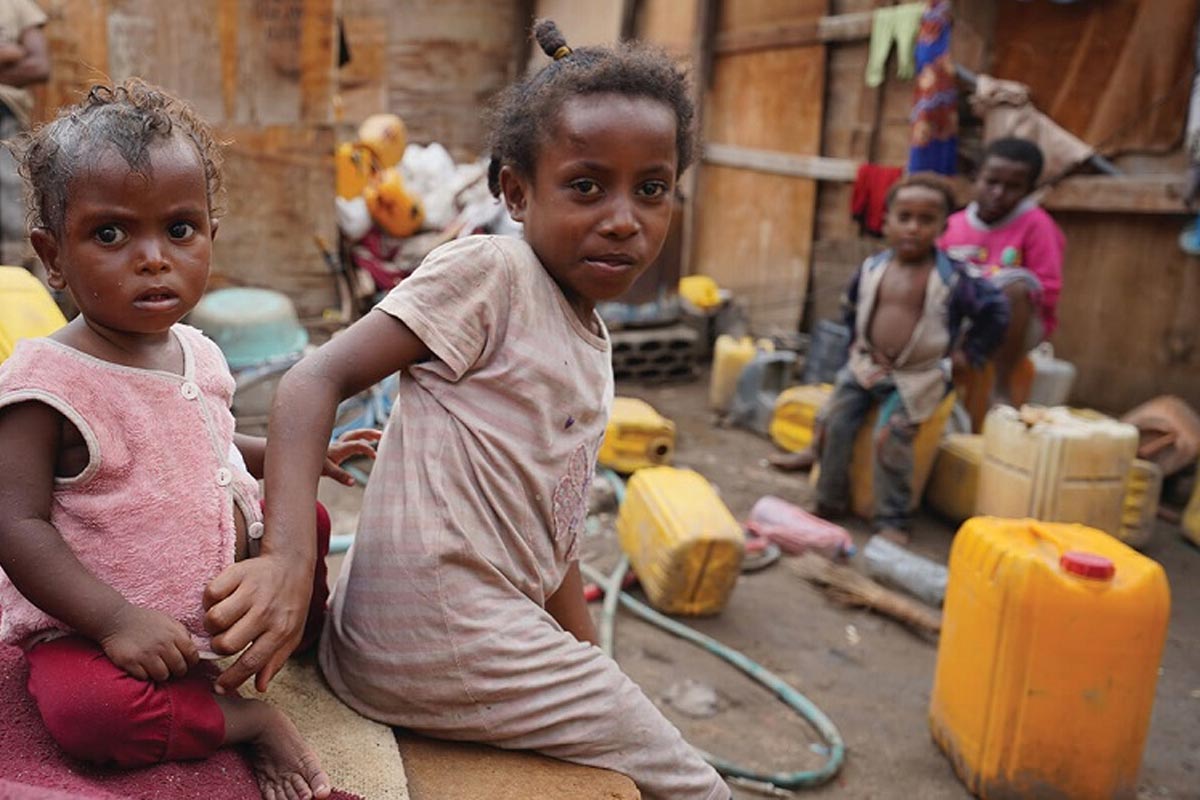 युद्धग्रस्त यमन खाना पकाउने ग्यासको अभाव