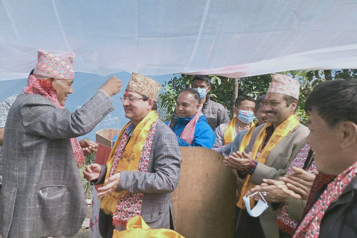 पूर्वसचिव डा. कार्की कांग्रेस प्रवेश