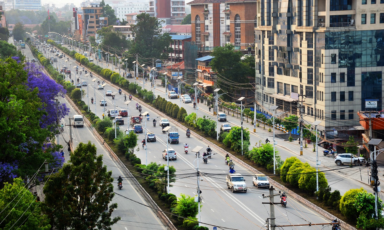 हरियालीले मनमोहक काठमाडौंका सडक किनार [फोटोफिचर]