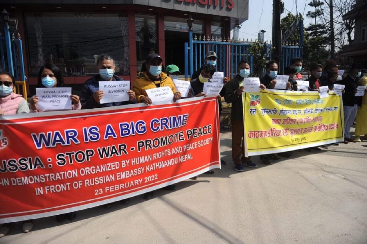 रुसी दूतावासअगाडि शान्ति समाजको प्रदर्शन [तस्बिरहरू]